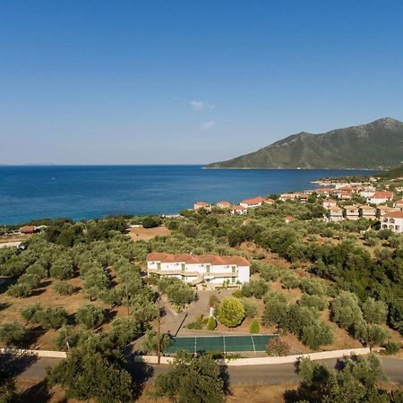 Elaionas Aparthotel Leonídion Екстериор снимка