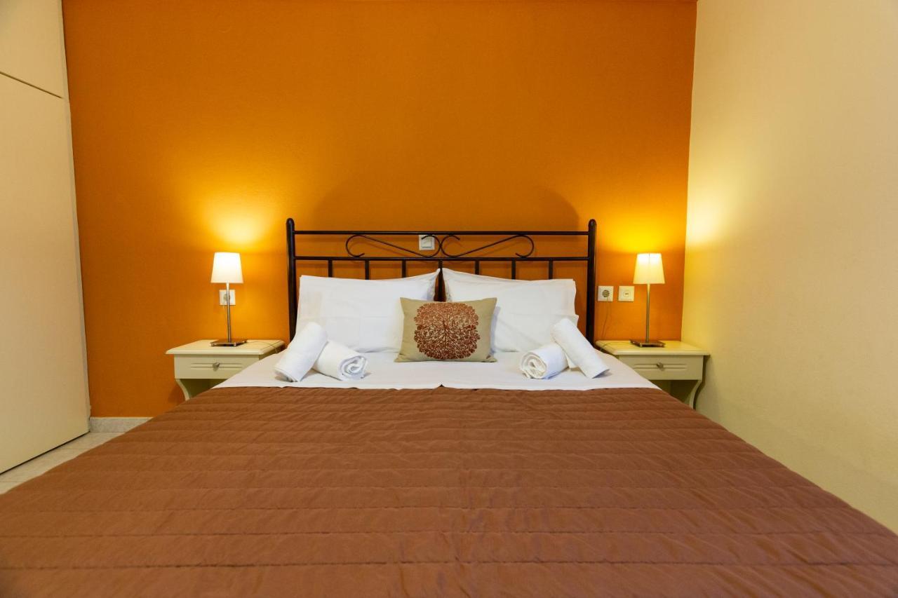 Elaionas Aparthotel Leonídion Екстериор снимка